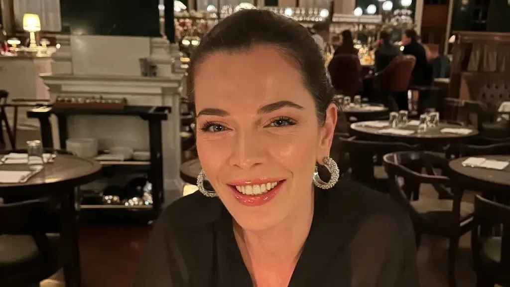 Begüm Kütük fit ve kaslı görüntüsüyle sosyal medyada dikkat çekti
