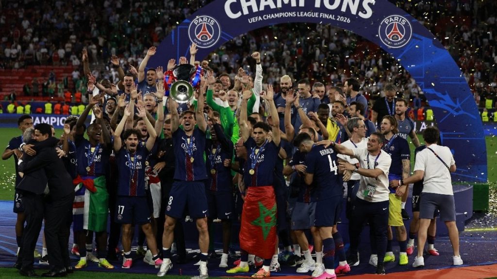 Devler Ligi finalinde Paris Saint-Germain, Arsenal’ı penaltılarla geçerek şampiyon oldu