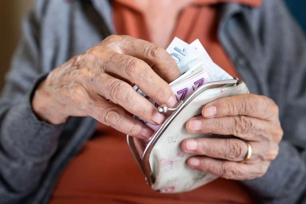 SGK’dan kayıt dışı çalışma uyarısı: Emeklilik hakları iptal edilebilir