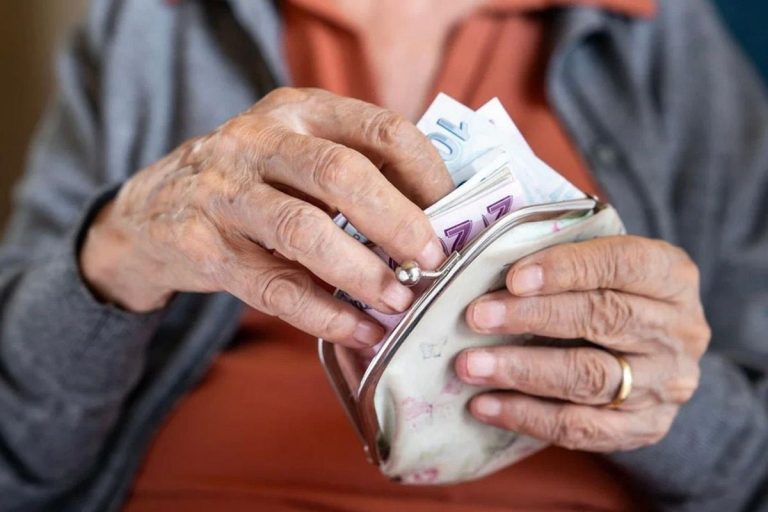 SGK’dan kayıt dışı çalışma uyarısı: Emeklilik hakları iptal edilebilir